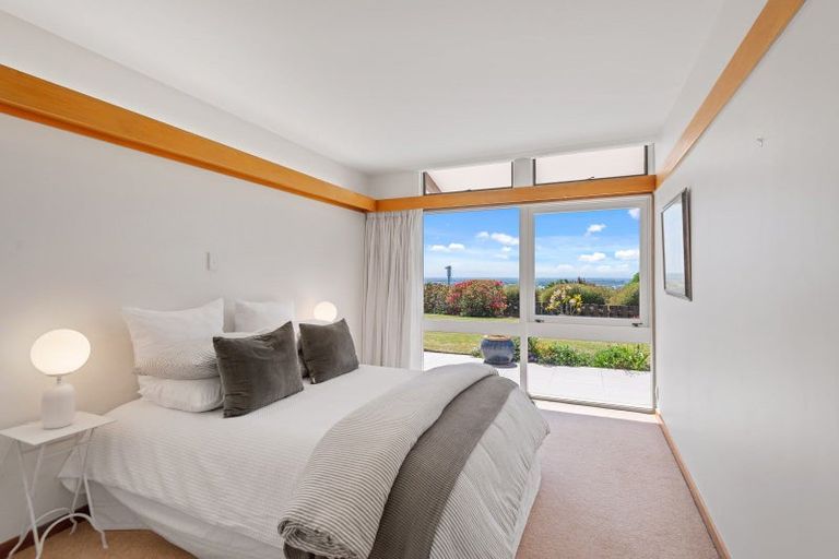 Photo of property in 51a Dyers Pass Road, Cashmere, Christchurch, 8022