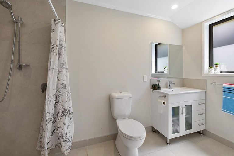 Photo of property in 48 Magnolia Drive, Westown, New Plymouth, 4310