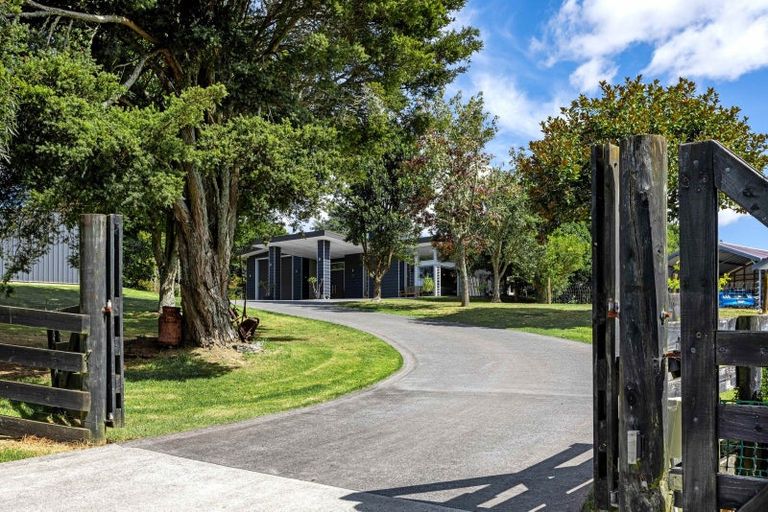 Photo of property in 5 Pebble Brook Road, Waitoki, Silverdale, 0994