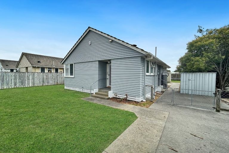 Photo of property in 35 Coventry Street, Highbury, Palmerston North, 4412