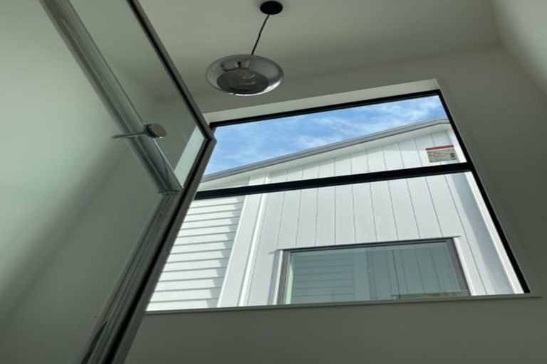 Photo of property in 75c Cardiff Road, Pakuranga, Auckland, 2010