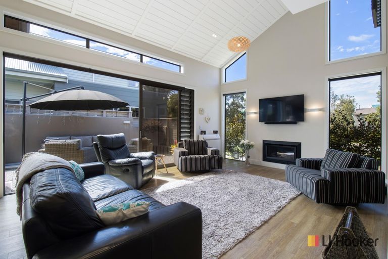 Photo of property in 5 Ian Place, Waihi Beach, 3611