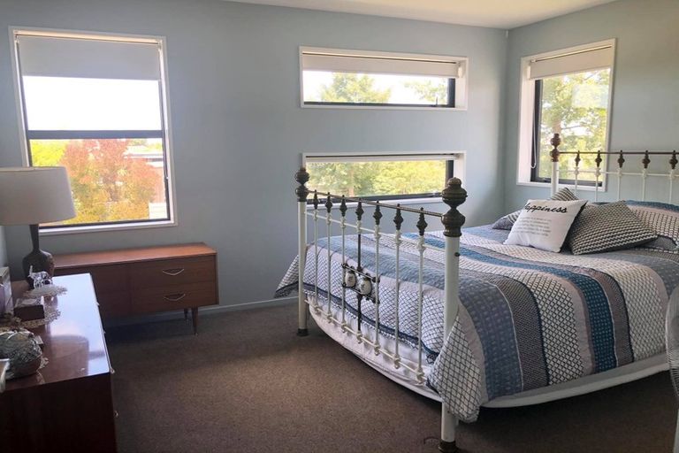 Photo of property in 1 Hawthorn Mews, Rangiora, 7400