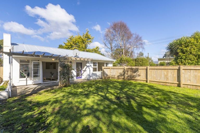 Photo of property in 212 Matai Road, Raumati Beach, Paraparaumu, 5032