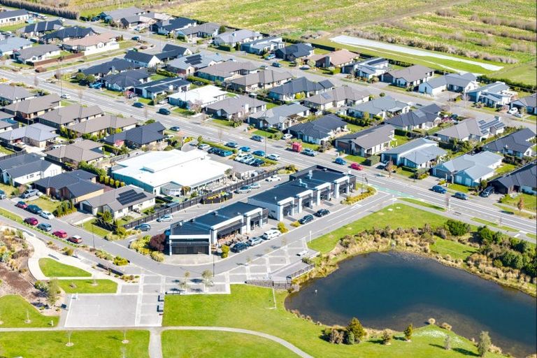 Photo of property in 5 Urihia Street, Marshland, Christchurch, 8083