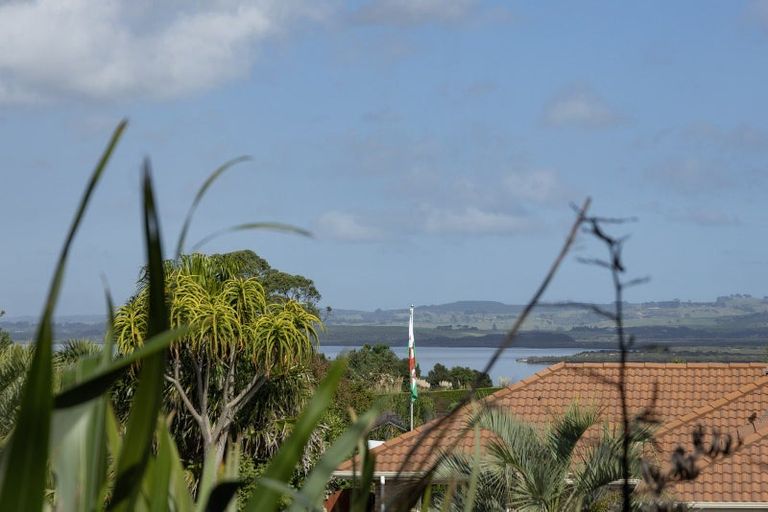 Photo of property in 40 Omana Avenue, Shelly Beach, Helensville, 0874