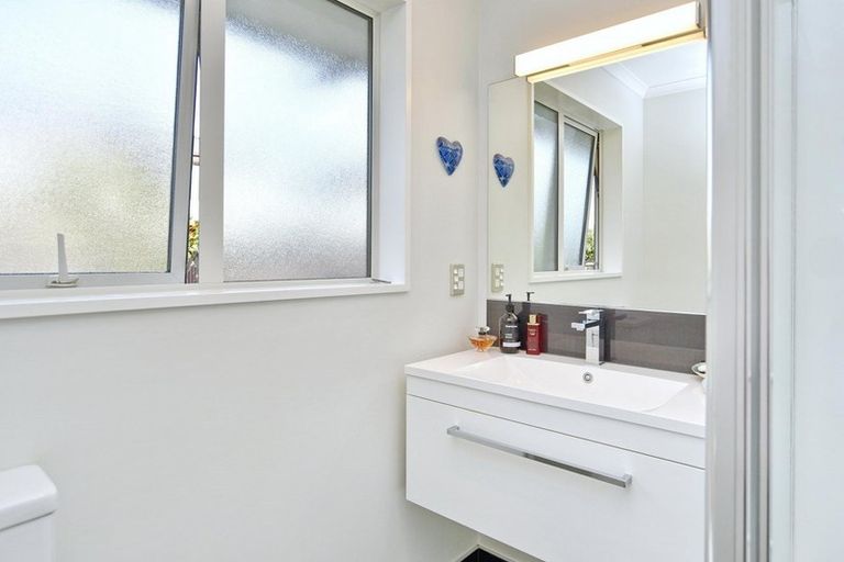 Photo of property in 18 Clarevale Street, Burwood, Christchurch, 8083