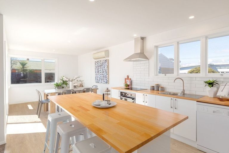 Photo of property in 95 Palmers Road, New Brighton, Christchurch, 8083