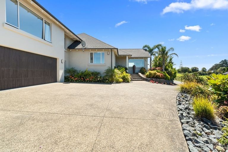 Photo of property in 104 Vaughans Road, Long Bay, Albany, 0792