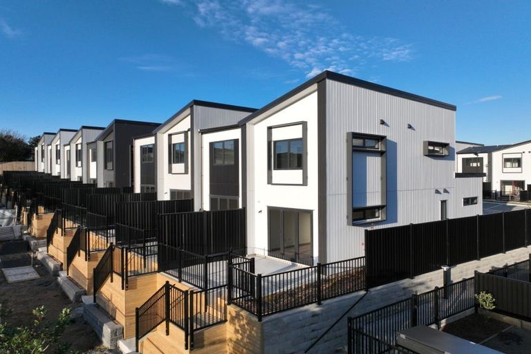 Photo of property in 4b Scott Road, Stanmore Bay, Whangaparaoa, 0932