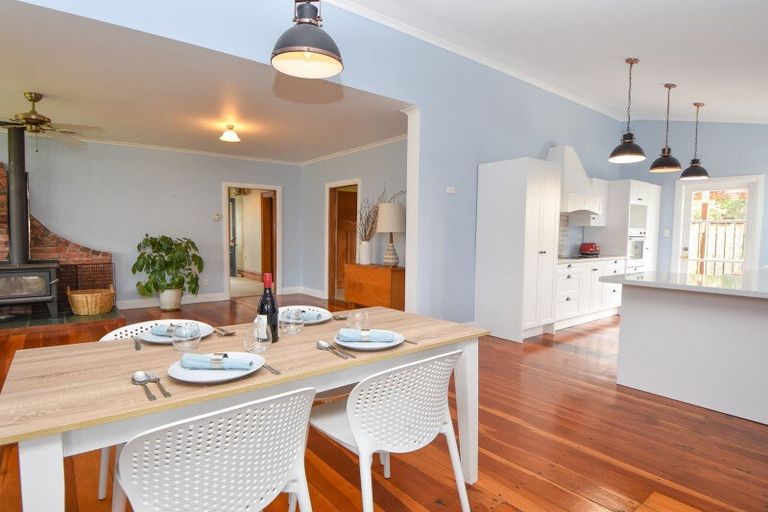 Photo of property in 62 Kent Street, Carterton, 5713