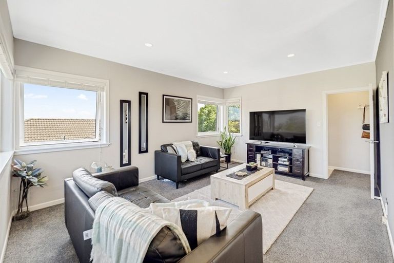 Photo of property in 23a Elliot Street, Howick, Auckland, 2014