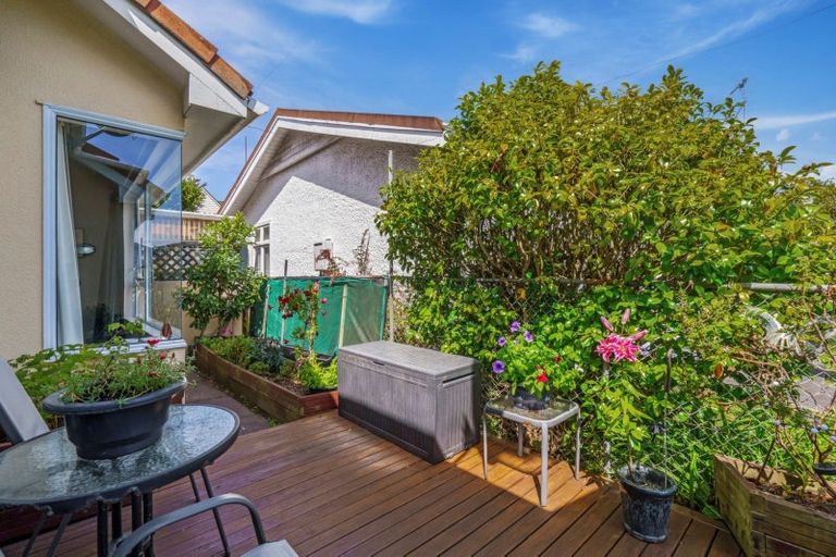 Photo of property in 1/38 Kings Crescent, Hutt Central, Lower Hutt, 5010