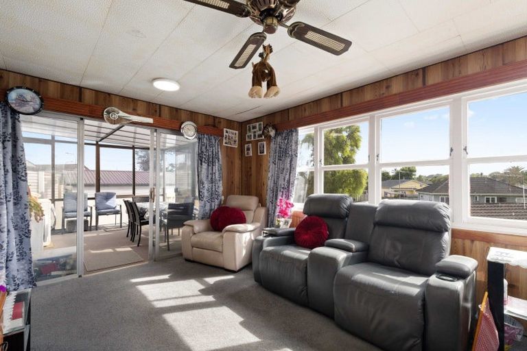 Photo of property in 4 George Street, Waiuku, 2123