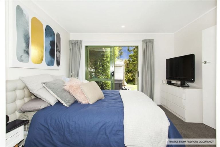 Photo of property in 26 Le Roy Terrace, Birkenhead, Auckland, 0626