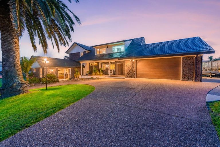 Photo of property in 43 St Annes Crescent, Wattle Downs, Auckland, 2103