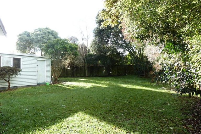 Photo of property in 9 Thomas Avenue, Te Atatu Peninsula, Auckland, 0610
