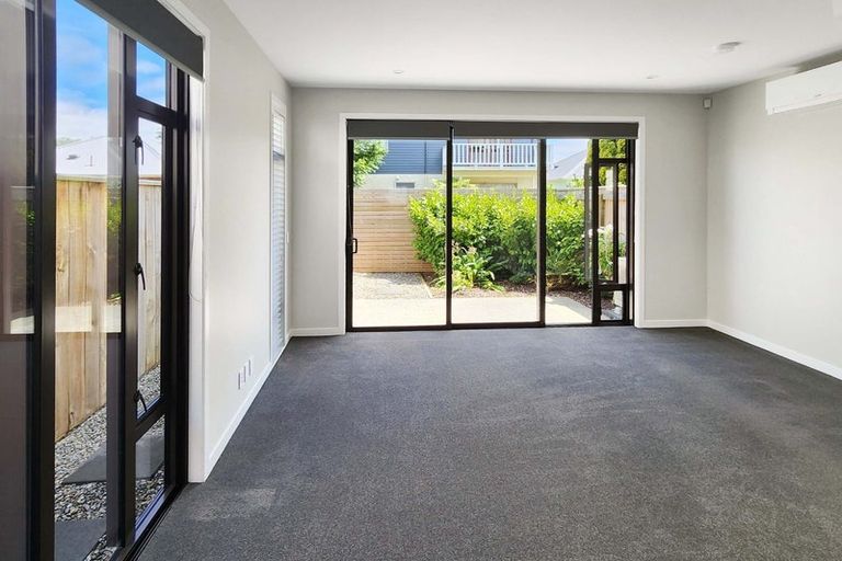 Photo of property in 33 Ron Deal Way, Epuni, Lower Hutt, 5011