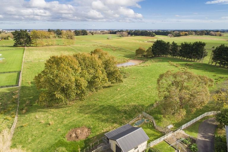 Photo of property in 197 Tutaki Road, Kelvin Grove, Palmerston North, 4470