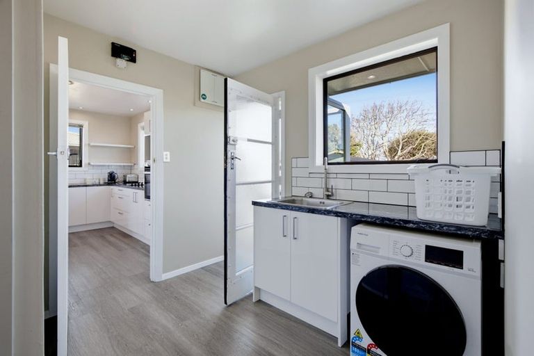 Photo of property in 6 Carbine Place, Sockburn, Christchurch, 8042