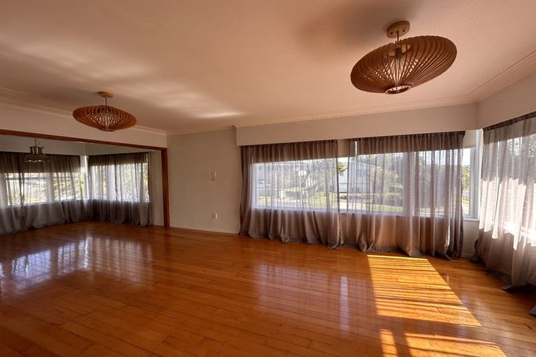 Photo of property in 16 The Boulevard, Sunnyhills, Auckland, 2010