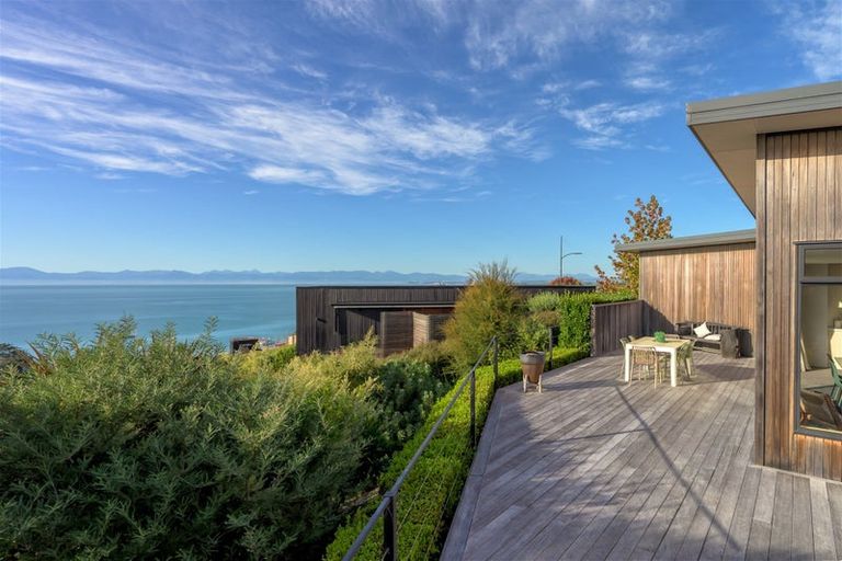 Photo of property in 1 Tarepa Court, Kaiteriteri, Motueka, 7197