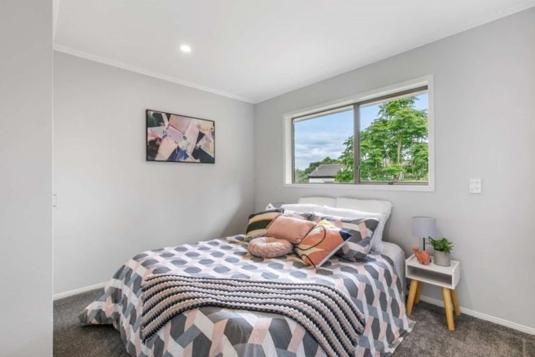 Photo of property in 2/42 Raleigh Road, Northcote, Auckland, 0627