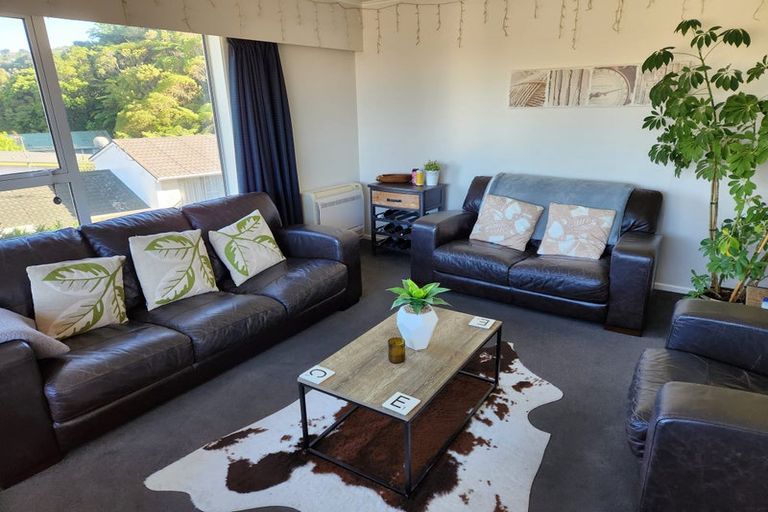 Photo of property in 25 Mulberry Street, Maungaraki, Lower Hutt, 5010