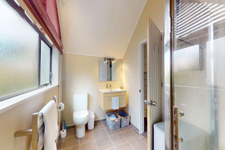 Photo of property in 51 David Crescent, Karori, Wellington, 6012