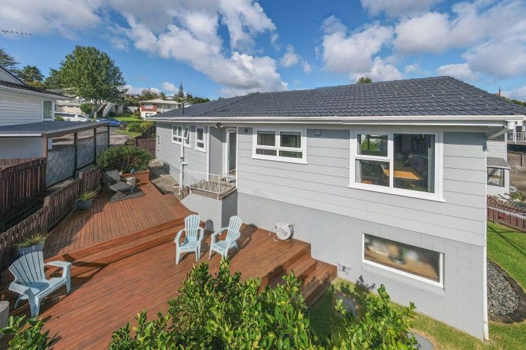 Photo of property in 7 Beechdale Crescent, Pakuranga Heights, Auckland, 2010