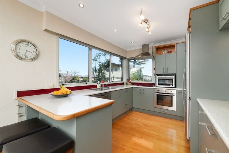 Photo of property in 14 Mana Street, Otumoetai, Tauranga, 3110