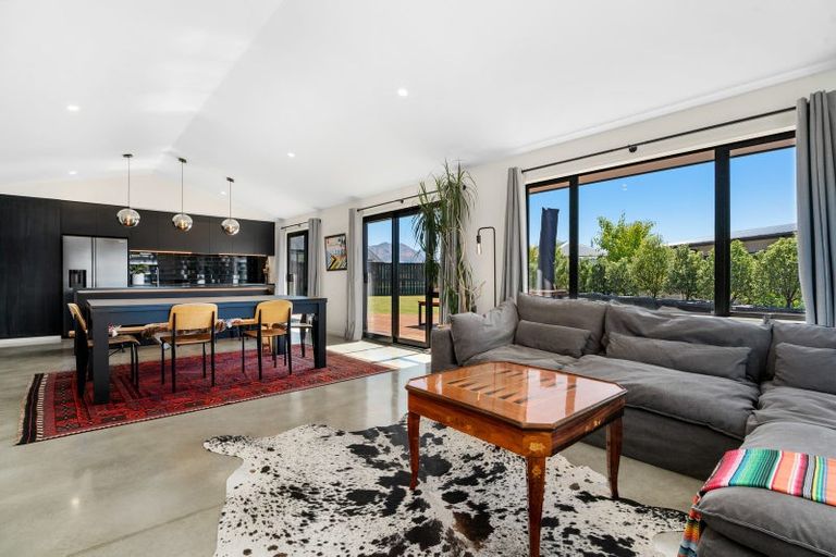 Photo of property in 5 Tahi Street, Albert Town, Wanaka, 9305