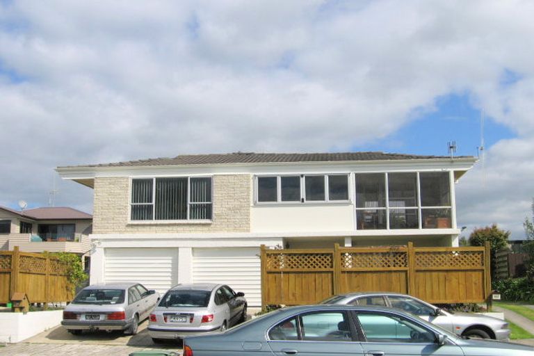 Photo of property in 64a Dickson Road, Papamoa Beach, Papamoa, 3118