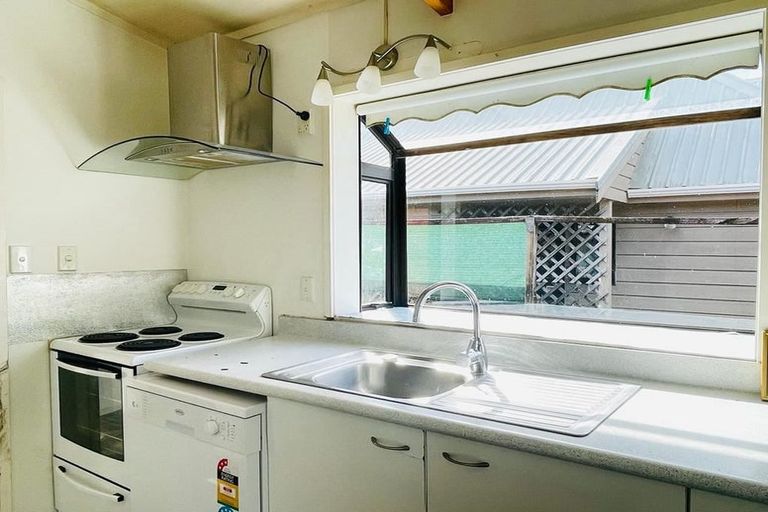 Photo of property in 1/166 Nile Road, Milford, Auckland, 0620