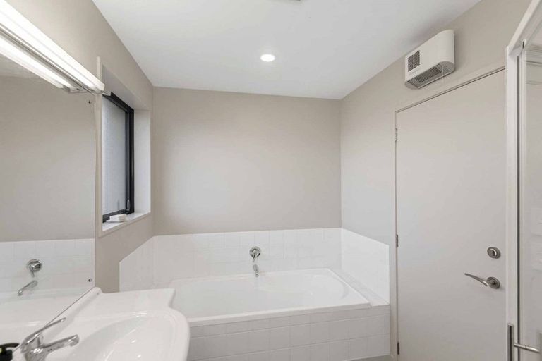 Photo of property in 22 Devine Drive, Rolleston, Christchurch, 7678