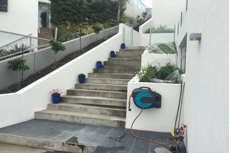 Photo of property in 5 Gazelle Lane, Redcliffs, Christchurch, 8081