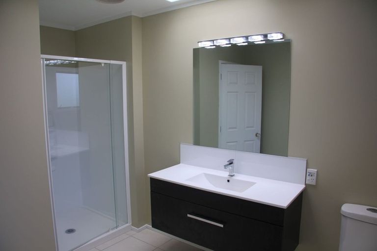 Photo of property in 1/60 Penzance Road, Mairangi Bay, Auckland, 0630