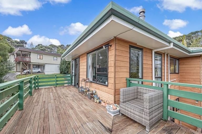 Photo of property in 364a Glenfield Road, Glenfield, Auckland, 0629