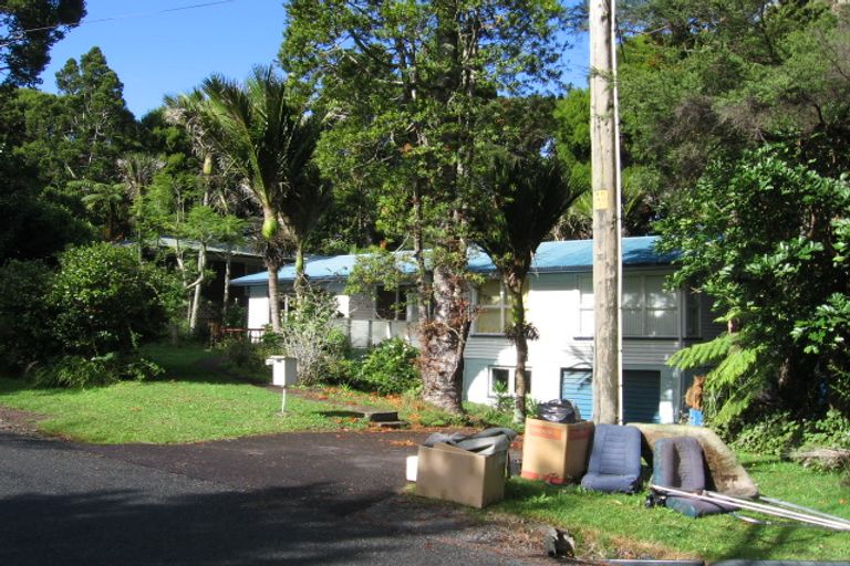 Photo of property in 93 Waima Crescent, Titirangi, Auckland, 0604