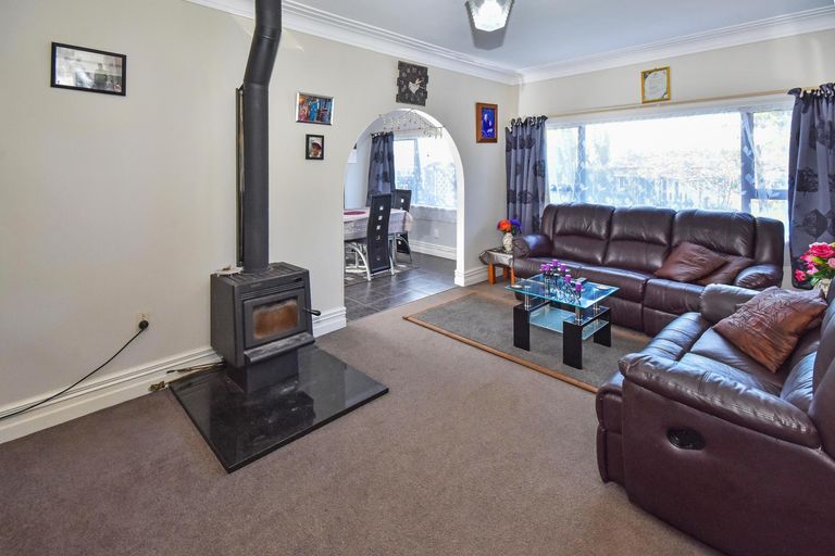 Photo of property in 47 Huia Road, Papatoetoe, Auckland, 2025