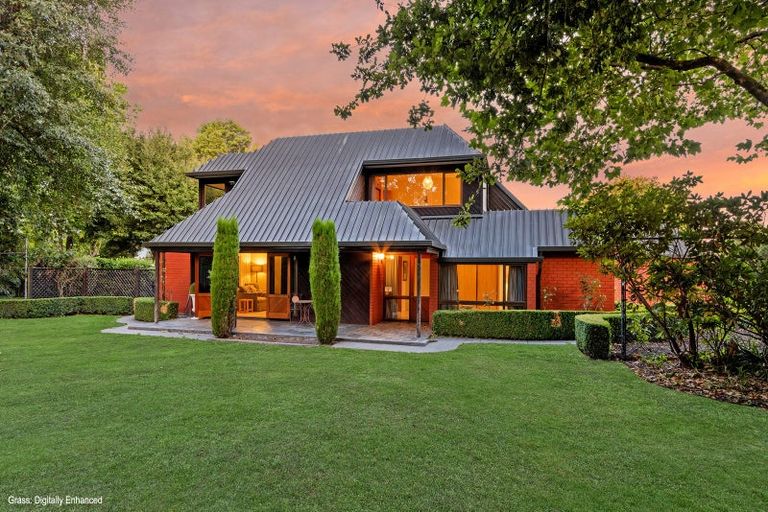 Photo of property in 323a Withells Road, Avonhead, Christchurch, 8042