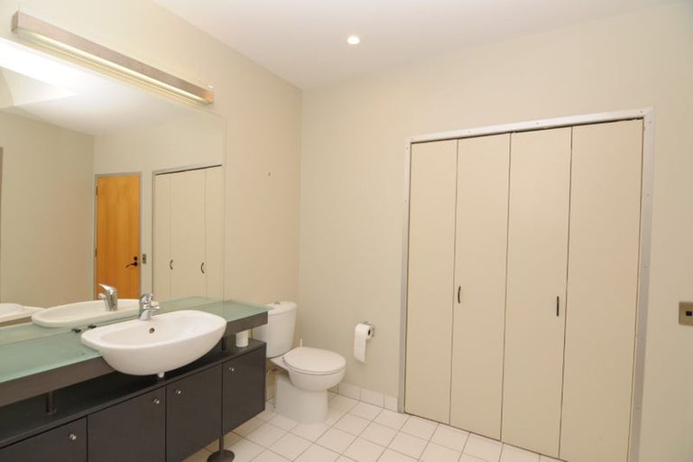 Photo of property in Dominion Apartments, 28/80 Victoria Street, Wellington Central, Wellington, 6011