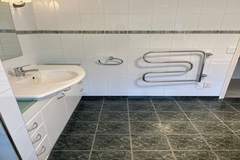 Photo of property in 751 Chapel Road, Dannemora, Auckland, 2016