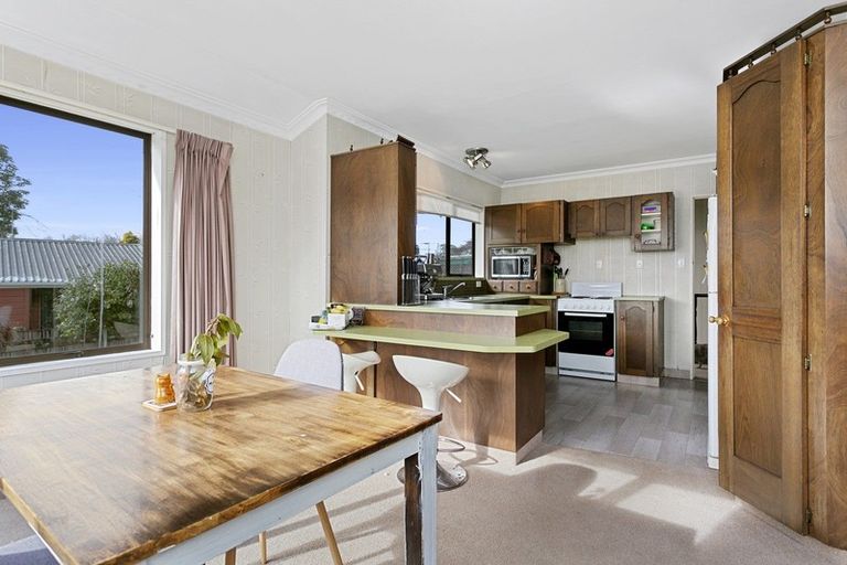 Photo of property in 3 Drayton Place, Leamington, Cambridge, 3432