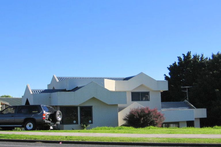 Photo of property in 82 Eugenia Rise, Totara Heights, Auckland, 2105