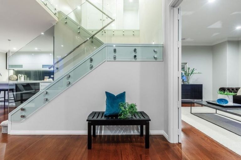 Photo of property in 4 Copper Lane, Long Bay, Auckland, 0630