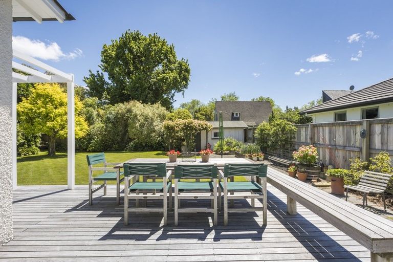 Photo of property in 31 Elmira Avenue, Hokowhitu, Palmerston North, 4410