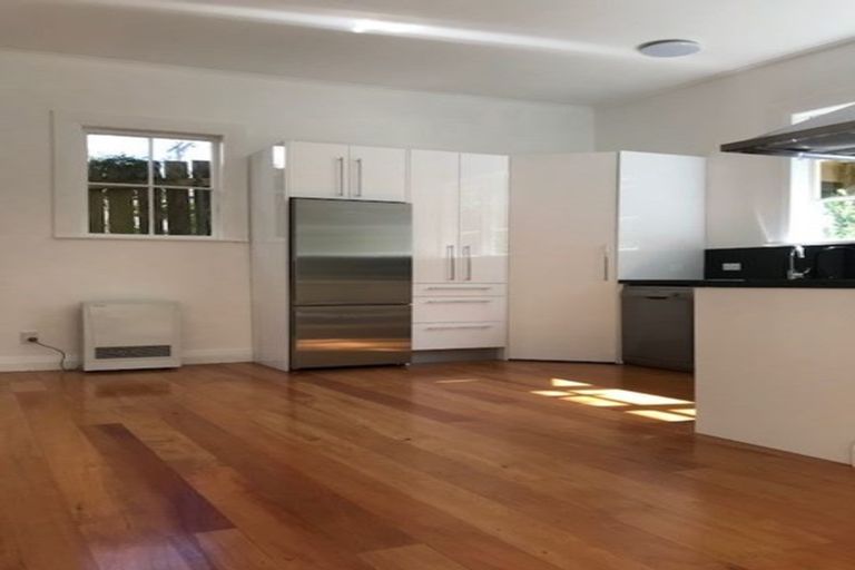 Photo of property in 5 Goring Street, Thorndon, Wellington, 6011