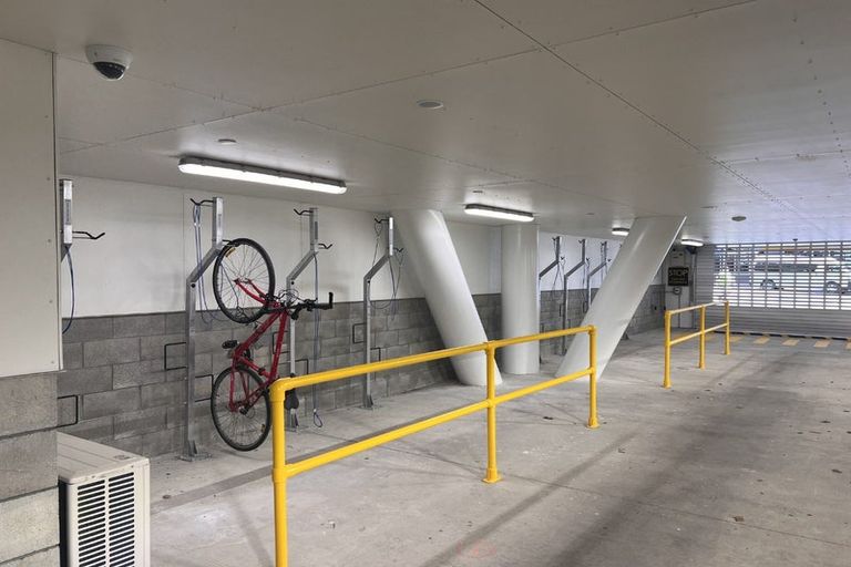 Photo of property in Victoria Lane Apartments, 906/161 Victoria Street, Te Aro, Wellington, 6011