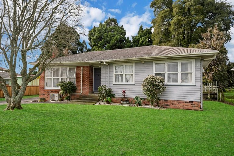 Photo of property in 48 Sutton Crescent, Papakura, 2110